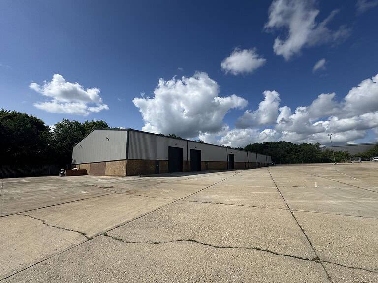 Crestel - Foxholes Business Park Industrial Refurbishment 3