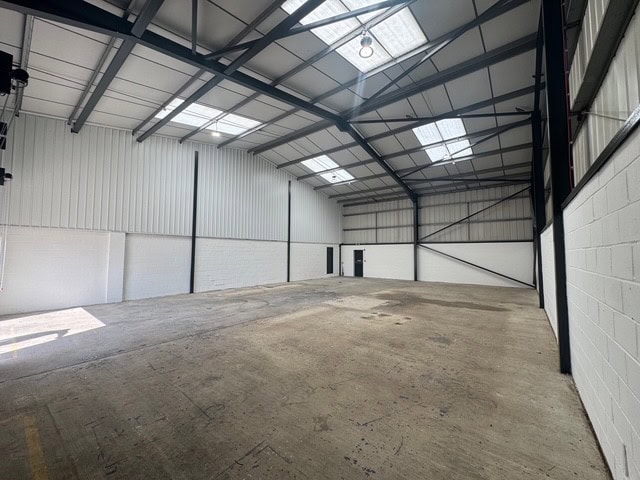 Open Shed Internal 3